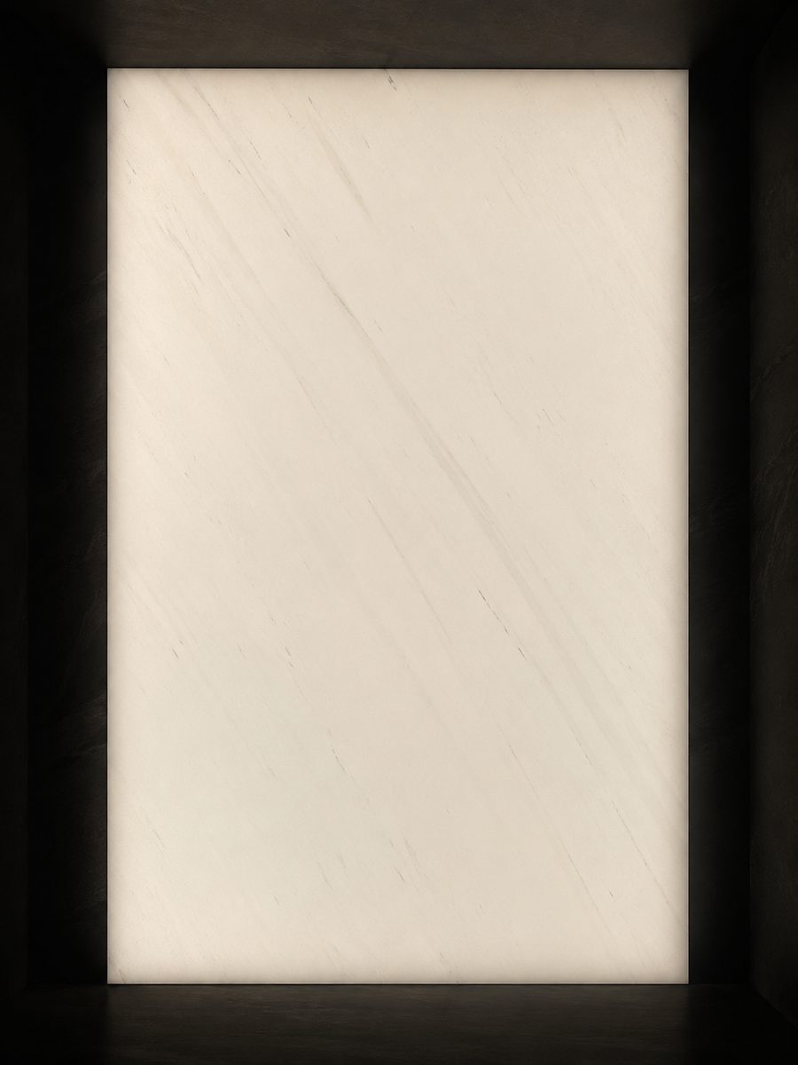 Bianco Sivec Fine in museum light
